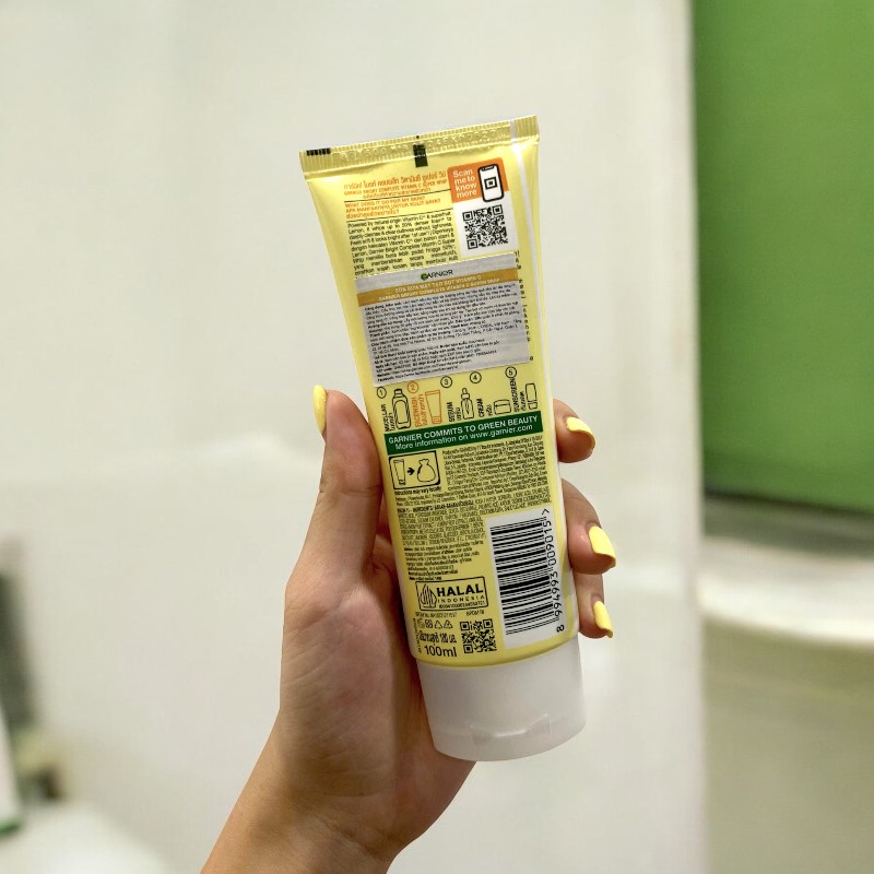 25367_phu-photoroom-4_20241007085628-2.jpg Sữa Rửa Mặt Garnier Sạch Sâu Sáng Da Bright Complete Vitamin C Super Whip Deeply Cleanses & Brightens 100ml - 8994993009015