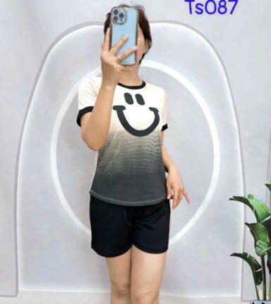 Đồ bộ quần đùi áo tay ngắn in miệng cười - DBO5166