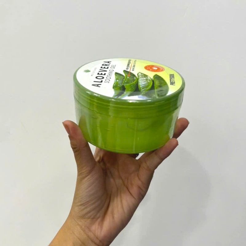 25607_z5997526340008-340b29b9170dda57183cc8e01dd993a4-photoroom_20241104144451-2.jpg Gel Dưỡng Da Đa Năng Prettyskin Chiết Xuất Lô Hội Aloevera Soothing Gel 300ml - 8809733210029