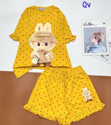 Đồ bộ quần đùi bèo áo tay ngắn chấm bi in hình la bubu - DBO5179