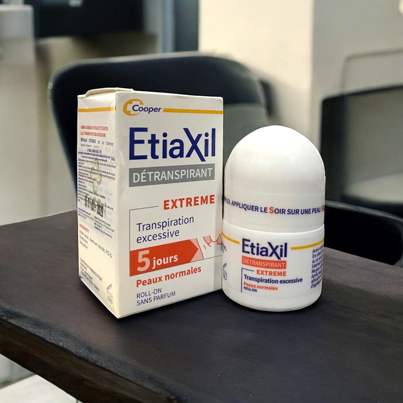 25676_lan-etiaxil-phu-photoroom-3_20241108105535-4.jpg Lăn Khử Mùi EtiaXil Màu Đỏ 15ml - 3401362744835