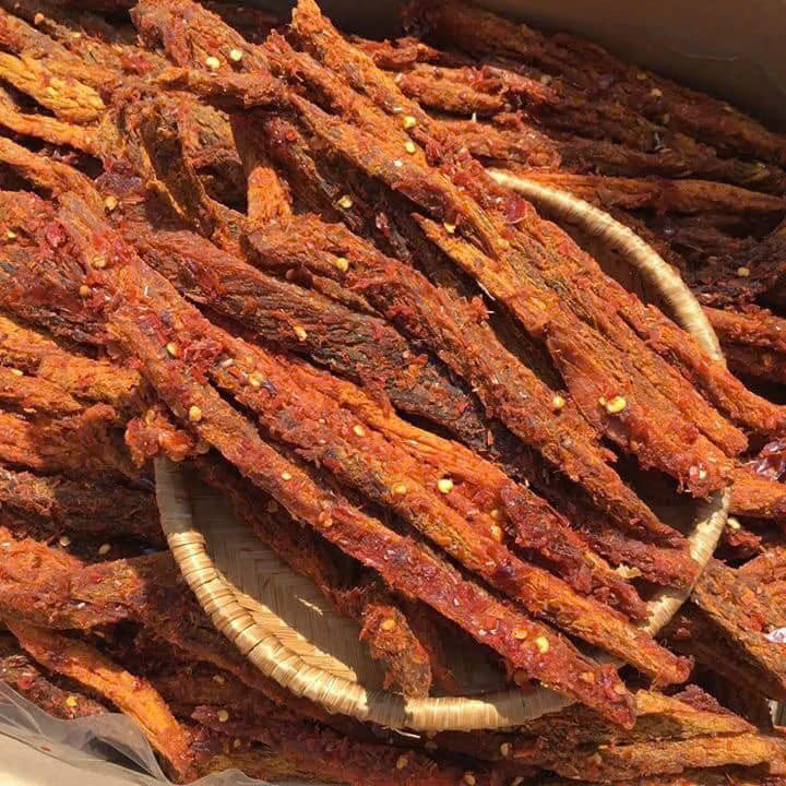 25744_z6027746946153-18621671117049612124faf7dc802923_20241113115315-2.jpg Hộp Quà Tết Khô Bò Xé Sợi Ngôi Sao 450g - Hộp Ngôi Sao Lớn - KBXSHNSL450