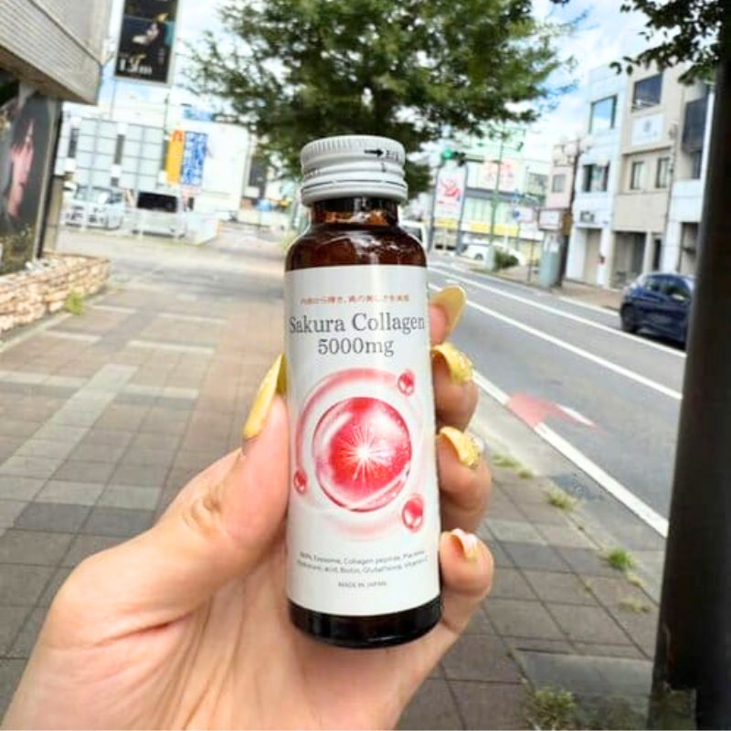 25776_4_20250923095131.png Nước Uống Sakura Bổ Sung Collagen 500ml Hỗ Trợ Làm Đẹp Làn Da - Hộp 10 Lọ - 4901872046959