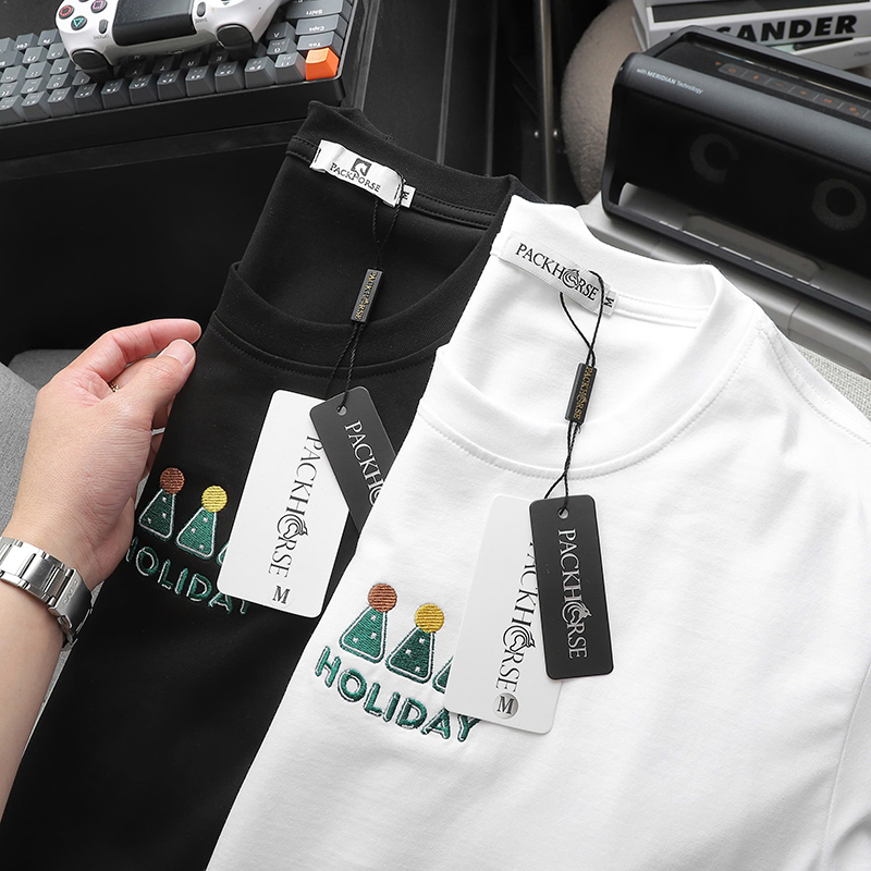 25784_z6038856652037-aa0f4646c8e87ed90cb3c389ab030bd5_20241118180739-1.jpg Áo Thun Nam Cổ Tròn Pack Horse Thêu Nổi Chữ Holiday (Có Size 3x) - AB525