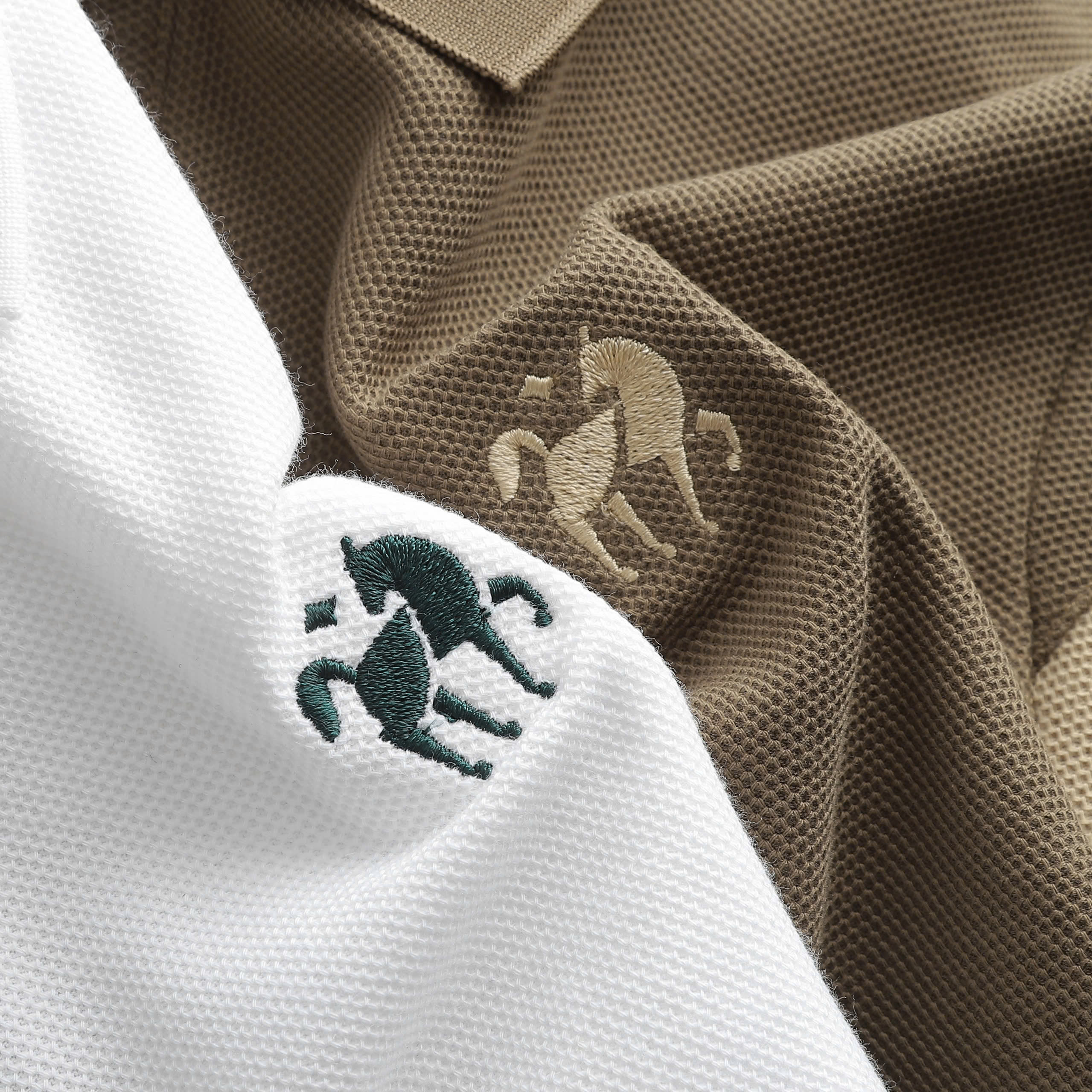 25802_z6058293225347-d75c0224ae4341ec35bf83990d82a0fe_20241122151614-2.jpg Áo Thun Nam Cổ Bẻ PackHorse Thêu Nổi Logo Con Ngựa (Có size 3x) - CS239