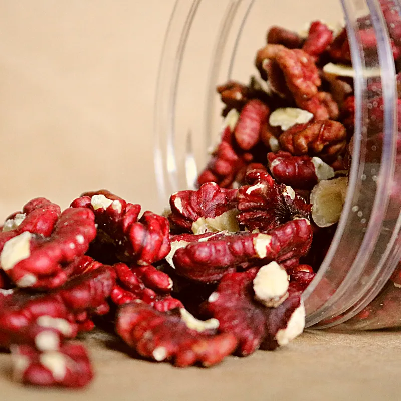 25827_11-5584_20241126142626-3.webp Set Hộp Mix Hạt Ngũ Vị (Hạt Điều Rang Muối, Quả Óc Chó Vàng, Quả Óc Chó Đỏ, Macca, Hạt Dẻ Cười, Hạnh Nhân Rang Bơ) Bông Mai 600G Hộp Tết 2026 - HLVHBM600