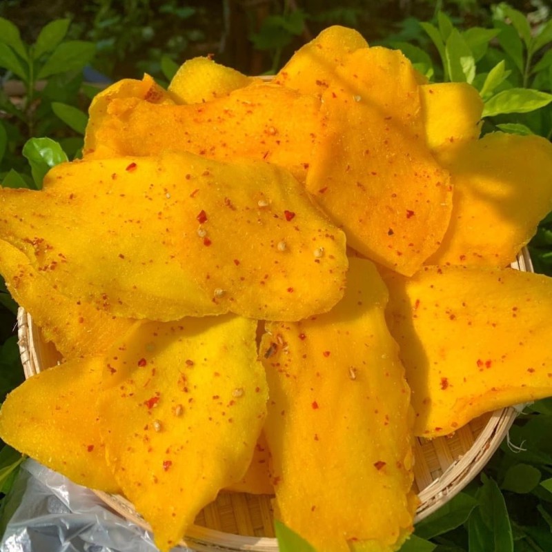 25902_image-photoroom-2_20241225103015-4.jpg Xoài Sấy Muối Ớt Túi Zip 300g - XSMO300