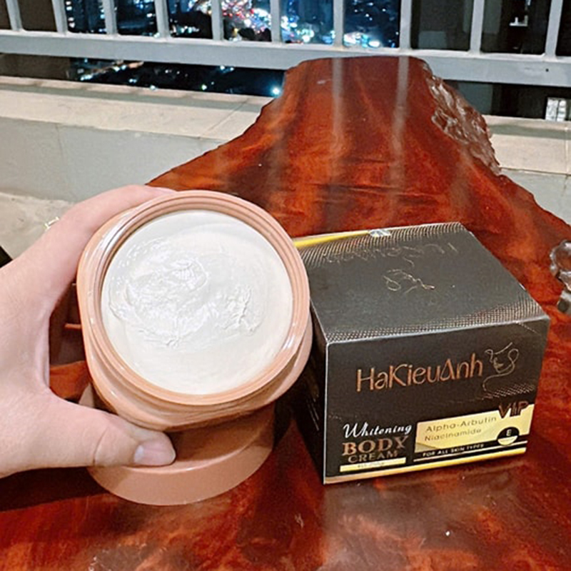 Shop sỉ kem Body Trắng Da VIP Hà Kiều Anh Whitening Body Cream 250g 9 Shop sỉ kem Body Trắng Da VIP Hà Kiều Anh Whitening Body Cream 250g