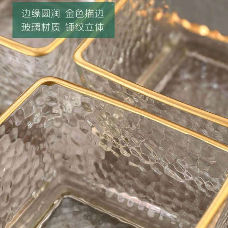 25941_z6219385004672-d1aef33af978a1e9943e0107ad940227_20250115093239-2.jpg Khay Đựng Mứt Tết 6 Hũ Vuông Trắng Viền Vàng - Hũ Đựng Bánh Kẹo Các Loại Hạt Ngày Tết 31×18.3×3,5cm & 9x5.3cm - KDMT6H