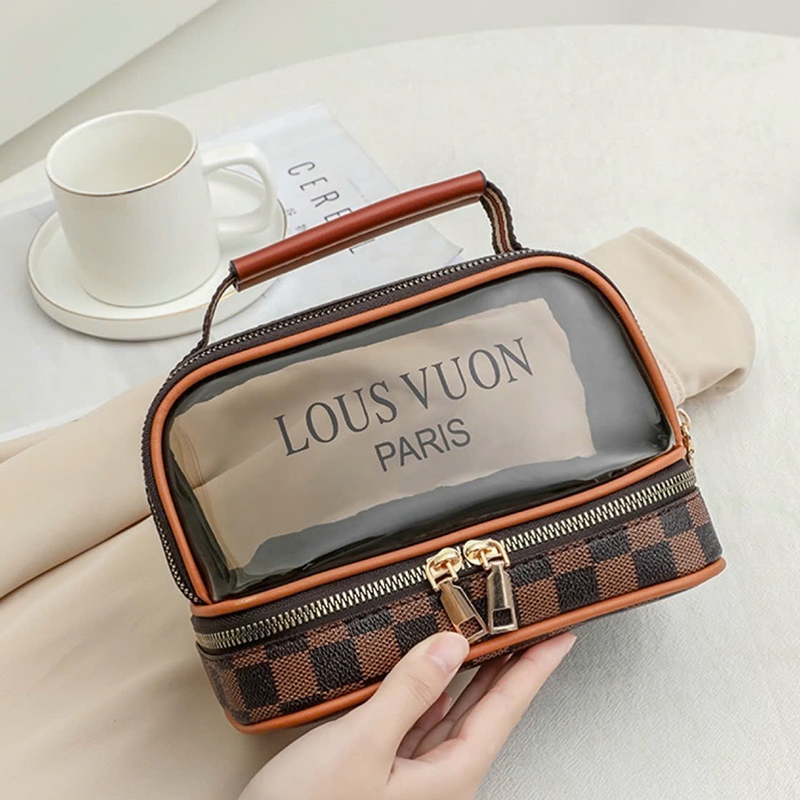 25960_z6219608688613-e2b28ea61c07b87eb426a682a4792bba_20250116150742-2.jpg Túi Đựng Mỹ Phẩm Du Lịch 2 Ngăn Sang Trọng Chống Thấm 15x11x19cm - TDMP2N