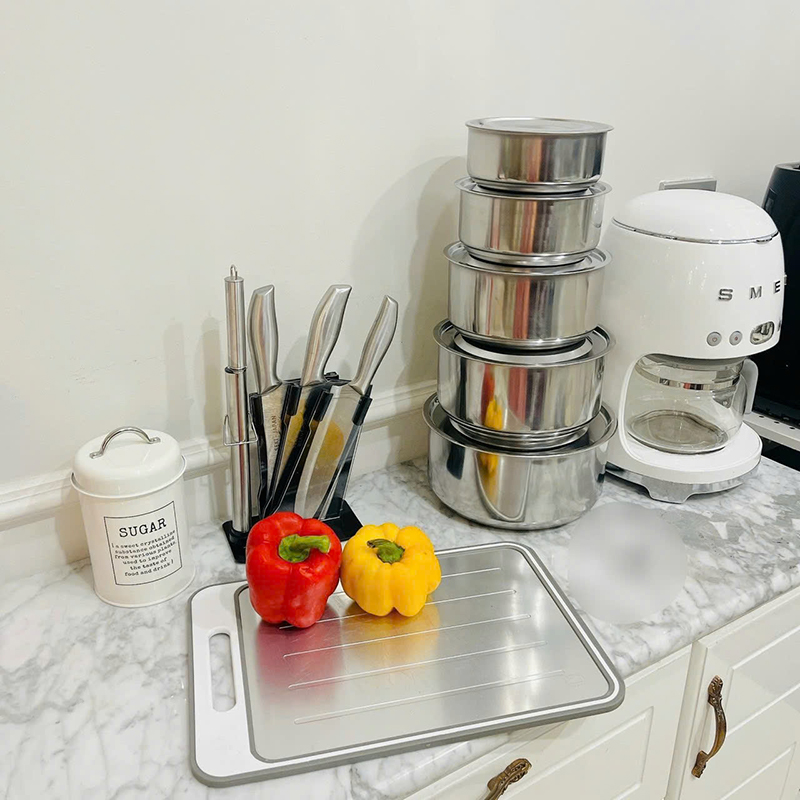 25978_z6225764139360-cb7b2efeabf511df8d8e4aaa1f881e1c_20250117152956-2.jpg Bộ 5 Thố Inox Có Nắp Đựng Thực Phẩm Cao Cấp - BTINCN