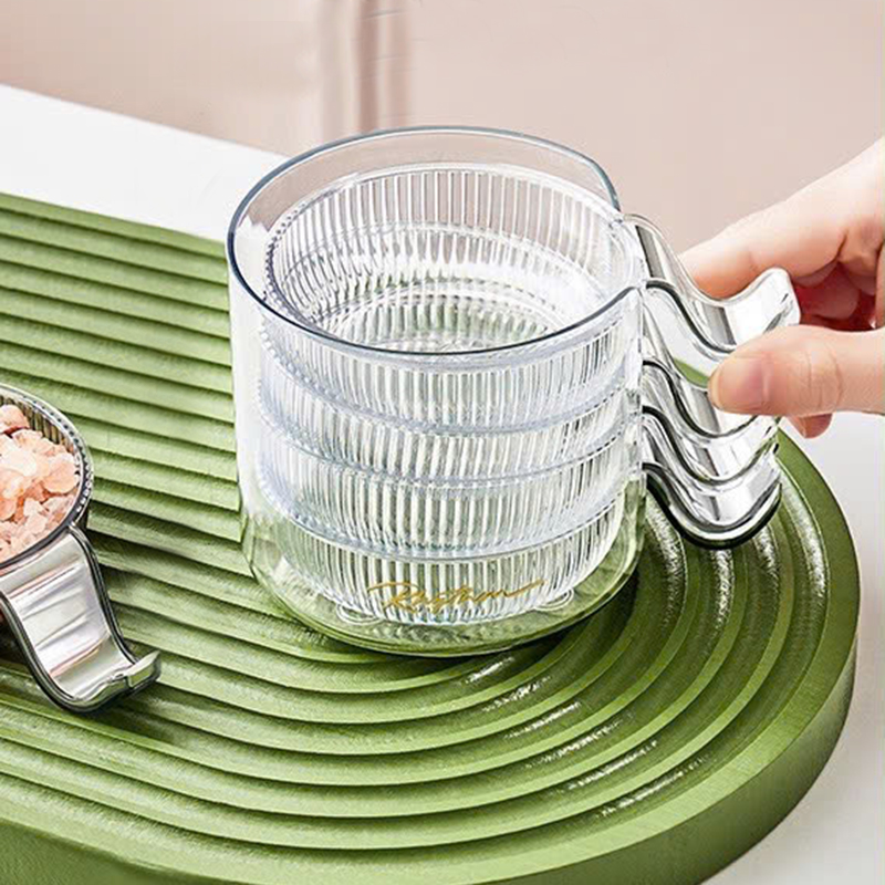 26054_z6242211546800-d338a0955b9a2693dabd14c8a20522c1_20250122163523-2.jpg Chén Đựng Gia Vị Có Tay Cầm - Chén Đựng Nước Chấm Bằng Nhựa 8,5x5,6cm - CDGV06