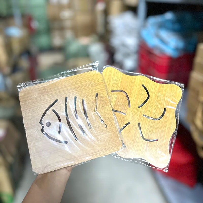 26138_z6390229710821-98838510297e791b230450b0663399fb_20250315120815-2.jpg Combo 2 Miếng Lót Nồi Gỗ Cao Cấp - Đế Lót Nồi 14.5cm - MLNBG01