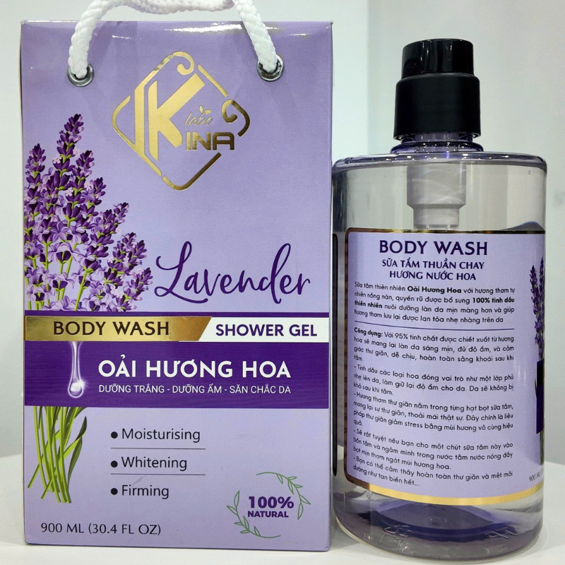 26499_39_20250729093724-3.png Sữa Tắm Kina Hương Nước Hoa Oải Hương 900ml - Hỗ Trợ Cấp Ẩm Dưỡng Sáng Da Mịn Màng - Tặng Kèm 1 Bông Tắm - 8938527651264