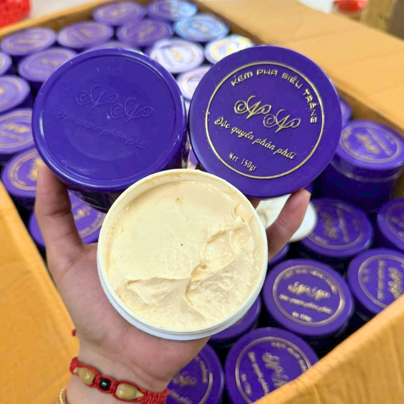 Kem Body Nữ Nữ Dưỡng Sáng Da Toàn Thân 150g - Kem Trộn NN Body 5 Kem Body Nữ Nữ Dưỡng Sáng Da Toàn Thân 150g - Kem Trộn NN Body