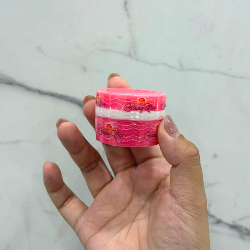 26705_6_20250905163703-1.png Combo 12 Hộp Kem Face Dưỡng Trắng Da Ngọc Trai Cô Gái Tóc Xù Young One 4.5g/Hộp - 8936055391027