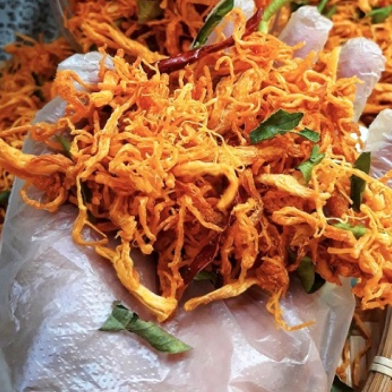 26826_23_20251007165633-5.png Khô Gà Lá Chanh 300g Thơm Ngon Túi Zip - 8936208932961