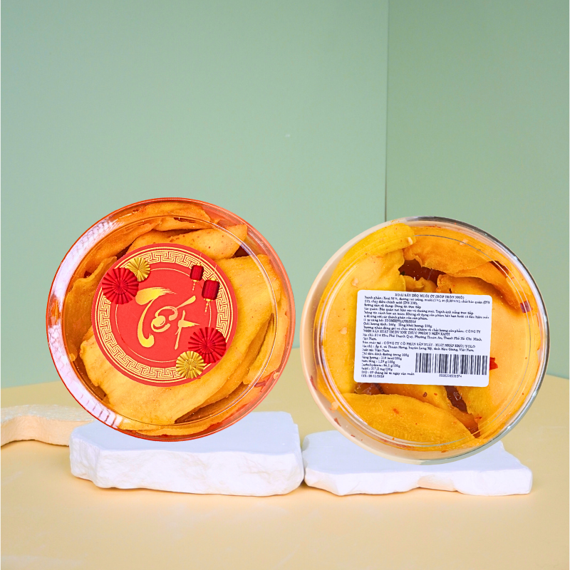 26979_63_20251113100408-3.png Xoài Sấy Dẻo Muối Ớt 230g Hộp Tròn Nhỏ Hộp Quà Tết 2026 - XSDMOHTN230G