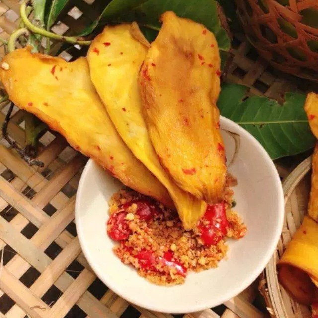 26987_xoai-say-muoi-ot-gia-si-hatafood_20251113104742-1.png Xoài Sấy Dẻo Muối Ớt Thơm Ngon 500g Hộp Quà Tết 2026 - XSDMO500G