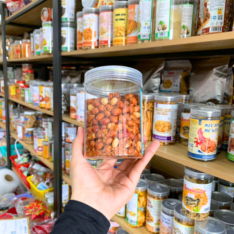 Đậu Phộng Rang Tỏi Ớt Thơm Ngon 300g - Hộp Pet 5 Đậu Phộng Rang Tỏi Ớt Thơm Ngon 300g - Hộp Pet