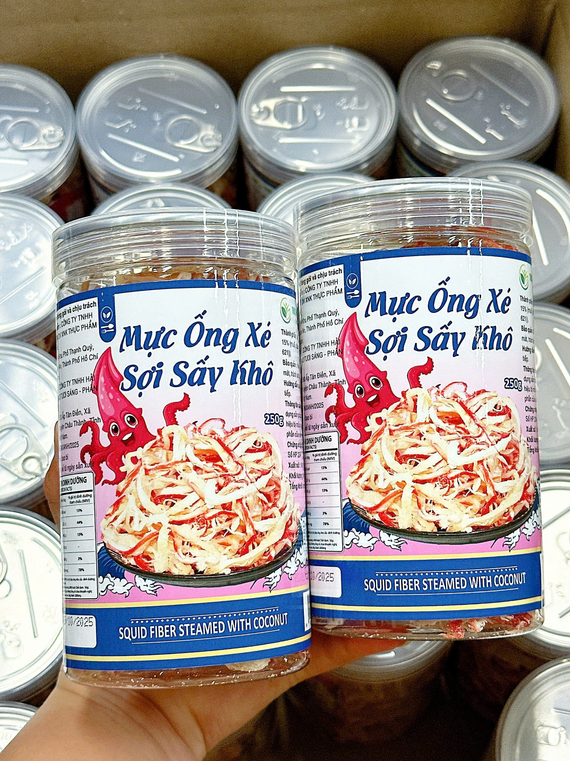Shop sỉ mực Ống Xé Sợi Sấy Khô - Mực Dừa Xé Sợi Thơm Ngon 250g - Hũ Pet 5 Shop sỉ mực Ống Xé Sợi Sấy Khô - Mực Dừa Xé Sợi Thơm Ngon 250g - Hũ Pet