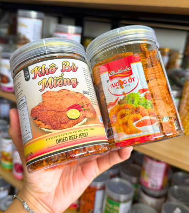 Khô Bò Miếng Thượng Hạng Thơm Ngon 200g - Hũ Pet - KBMTHHP200G