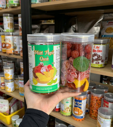 Mứt Ngũ Quả Thơm Ngon (Ô Mai Đào Hồng, Ô Mai Đào Bổ, Ô Mai Mận Cơm, Kiwi Sấy Dẻo, Xoài Sấy Dẻo) 500g - Hũ Pet - MNQHP500G