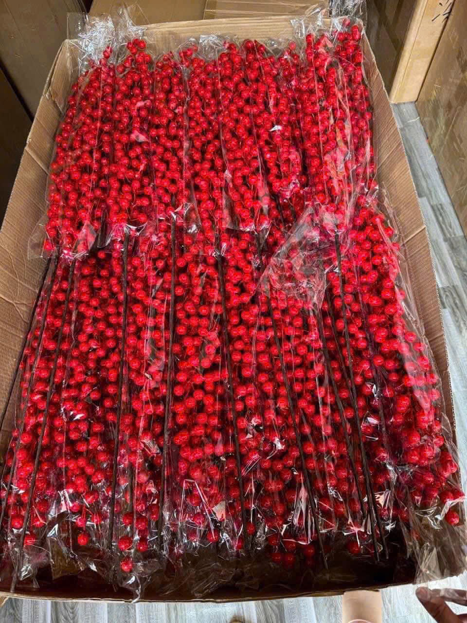 Combo 10 cành đông đào đỏ 12 nhánh 11 Combo 10 cành đông đào đỏ 12 nhánh