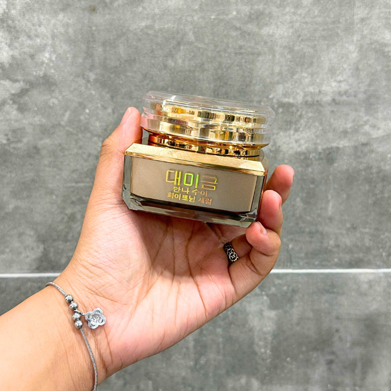 27505_40_20251202122857.png Kem Face Damei Jinni Dm Ban Ngày Tem Hp 20g Công Nghệ Hàn Quốc Phiên Bản Mới - 4719855331004MOI