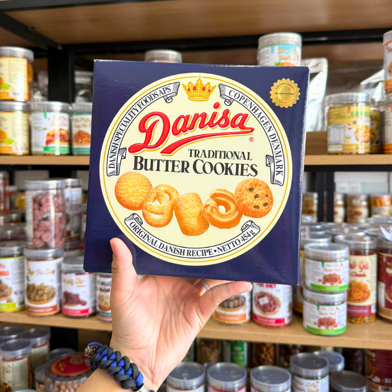 27570_45_20260103180744.png Bánh Danisa 454g - Bánh Quy Bơ Danisa (Kèm Túi) - Hộp Quà Tết - DANISA02