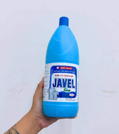Nước Tẩy Trắng Quần Áo Javel Zyland - Nước Tẩy Quần Áo 1kg - 8938559404029