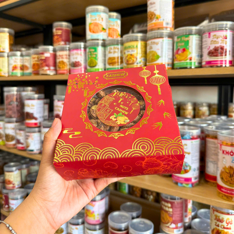 Nguồn hàng sỉ hạt Diều Rang Muối Nuts Cashew Hộp Quà Tết 5 Nguồn hàng sỉ hạt Diều Rang Muối Nuts Cashew Hộp Quà Tết