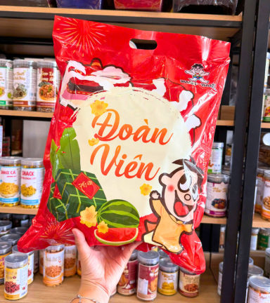 Bánh Gạo Đoàn Viên Want Want - Bánh Gạo Want Want 495g x 8 Gói - 8935302301680