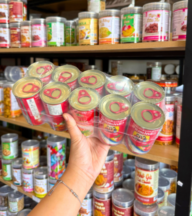 Lốc 10 Lon Cá Mòi Xốt Cà Chua Khui Muỗng Lon Cao - Cá Mồi 3 Cô Gái (155g/Lon) - 8938501141019