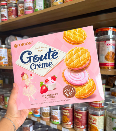 Bánh Quy Kem GOUTE CREME Vị Dâu Sữa Chua 320g - 8936029425710