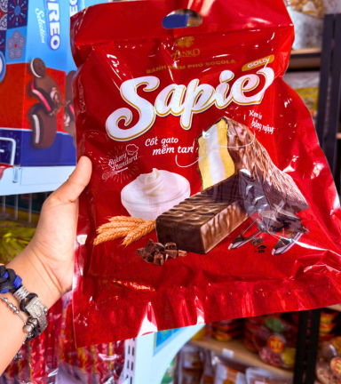Bánh Bông Lan Phủ Socola SAPIE Gold Túi 180g (10 Bánh x 18g) - 8936065593046