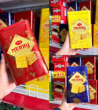 Bánh Quy Đường RICHY MERRY Thiếc Hình Trụ 156g (3 Màu Xanh Dương/ Vàng/ Đỏ) - 8938532962980