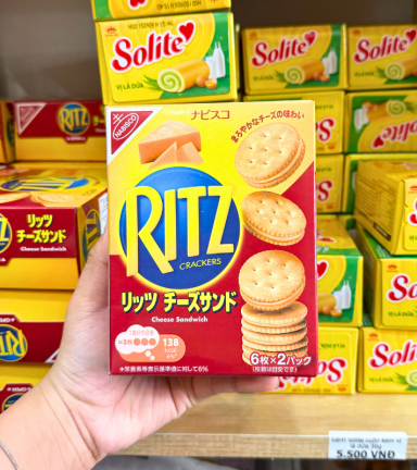 Bánh Quy Ritz Crackers Nhân Kem Phô Mai 106g - BQRCNKPM
