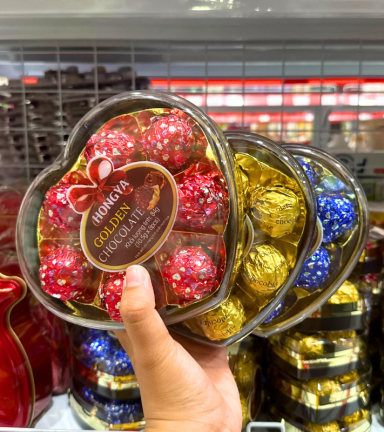 Kẹo Socola Hộp Trái Tim HONGYA 8 viên 84g - 4897045420261