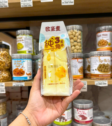 3 Cái Bánh Bông Lan Tam Giác CHUNSANJIAO Vị Phô Mai - Màu Vàng - BBLTGCVPM03
