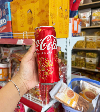 3 Lon Nước Ngọt Coca Cola 320ml - NNCCLON