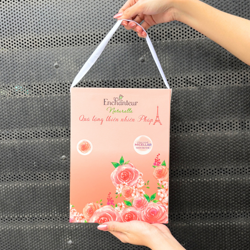 Chuyên sỉ set Quà Tặng Sữa Tắm Enchanteur Naturelle Hương Hoa Hồng & Tẩy Tế Bào Chết Body (Set Màu Cam) 6 Chuyên sỉ set Quà Tặng Sữa Tắm Enchanteur Naturelle Hương Hoa Hồng & Tẩy Tế Bào Chết Body (Set Màu Cam)