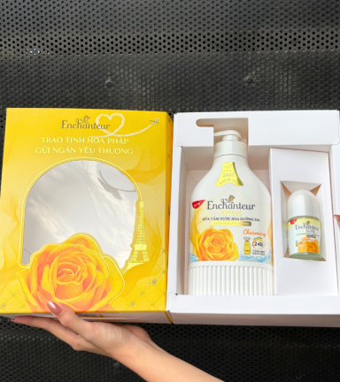 Set Quà Tặng Cao Cấp Enchanteur Deluxe Hương Nước Hoa Pháp + Lăn Khử Mùi (Set Màu Vàng) - SETENCHANTEURVANG