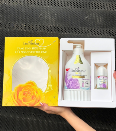 Set Quà Tặng Cao Cấp Enchanteur Deluxe Sensation Hương Nước Hoa Pháp + Lăn Khử Mùi (Set Màu Tím) - SETENCHANTEURTIM