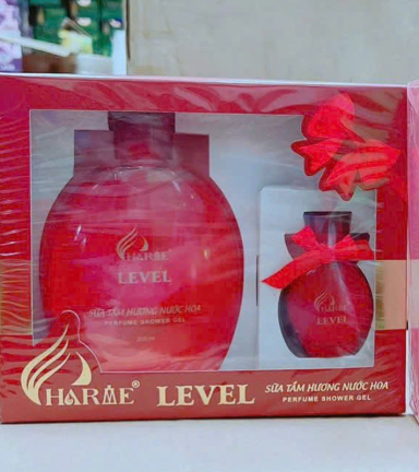 Set Quà Tặng Sữa Tắm Nước Hoa Charme Level 250ml + Nước Hoa Charme Level - SETCHARMELEVEL