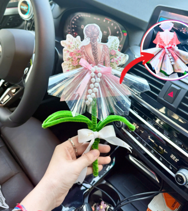 Hoa Gài Tiền - Hoa Gắn Tiền - Hoa Đựng Cô Gái Trong Suốt - Ngẫu Nhiên - HGT03