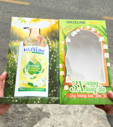 Sữa Tắm Hazeline Nâng Tông Da 3X Sữa Chua Hương Hoa Linh Lan 667ml - 8934868187479