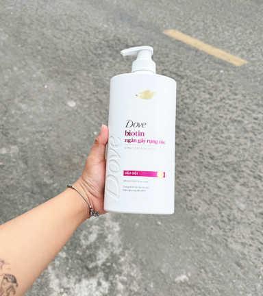 Dầu Gội Dove Biotin Giảm Gãy Rụng Tóc 610g - 8934868192121