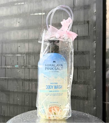 Set Giỏ Quà Tặng Sữa Tắm Muối Hồng Himalaya Pink Cool & Freeze 500g - SETQUAHIMALAYA02