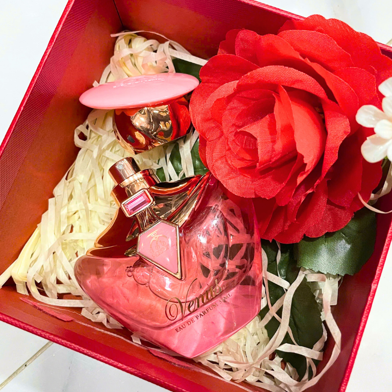 28621_396_20260306155116.png Set Hộp Quà Tặng Nước Hoa Nữ Good Charme Venus 50ml - Hộp Hoa Rơm Nhiều Màu - SETQUACHARME31